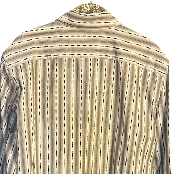 Michael Kors Men's Striped Button-Down Shirt - Picture 4 of 8